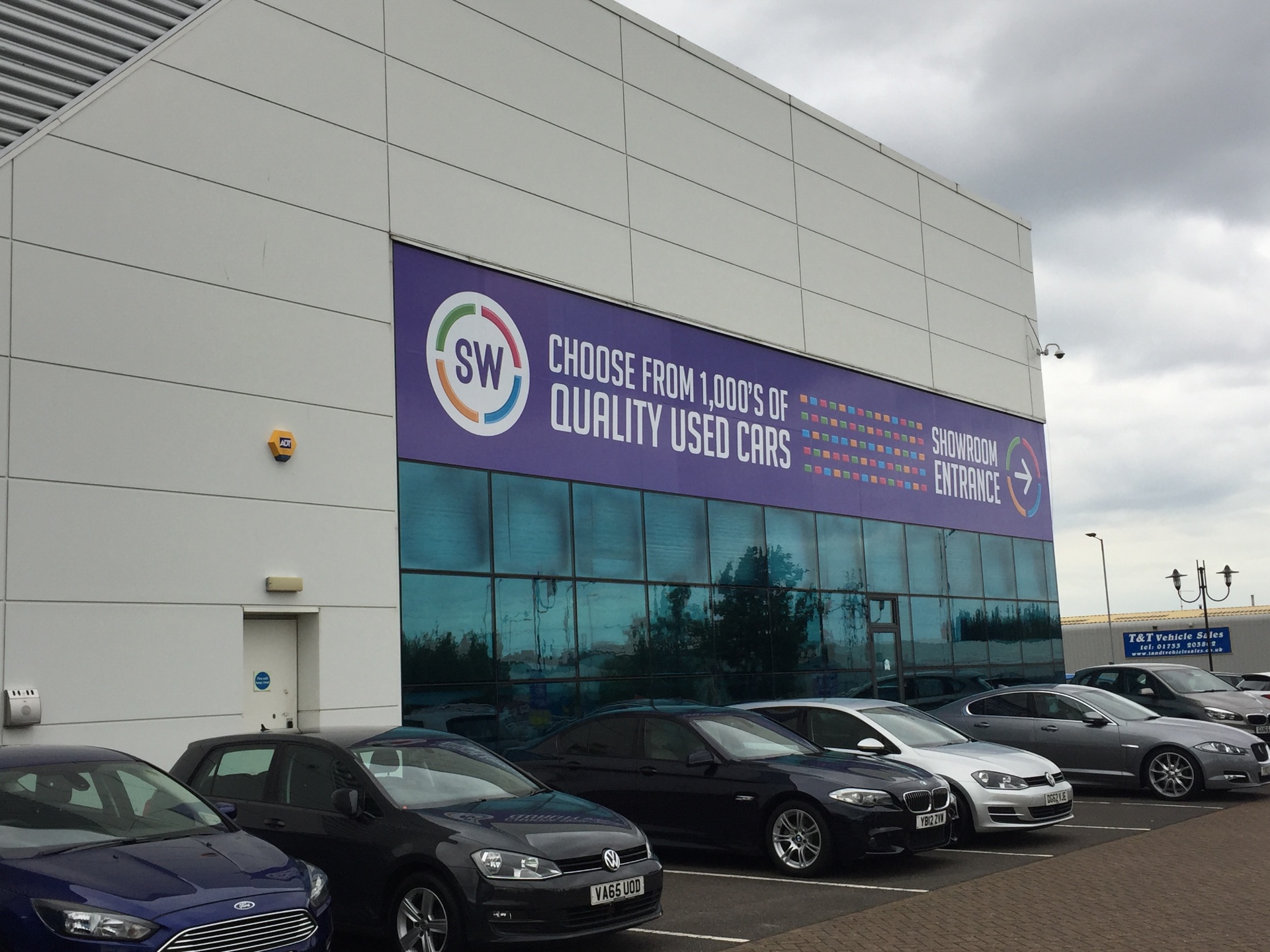 SW Car Superstore — Large-format exterior building graphics